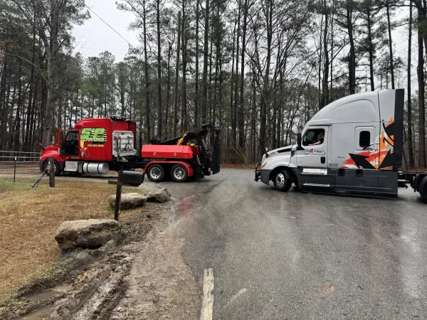 S & P Towing - photo 3