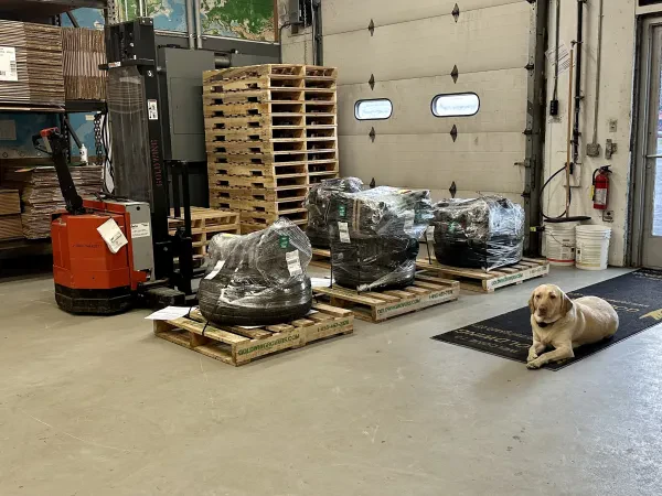 Goldwing Saab & Rover Parts - photo 4