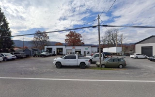 Eddie's Service Center LLC Garage