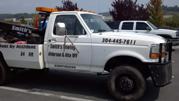 Smith's Towing & Automotive - photo 2