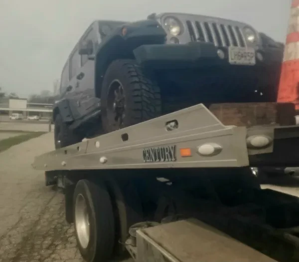Mr. Lewis Towing - photo 3