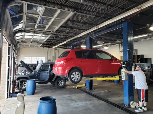 Squires Services - St. Louis Auto Repair & 24-Hour Towing - photo 4