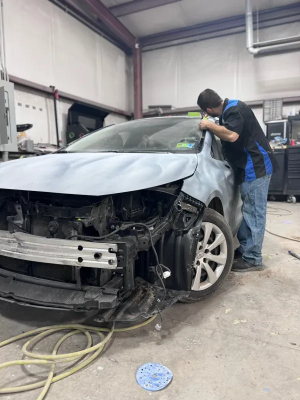 Hitt's Garage & Body Shop LLC - photo 3