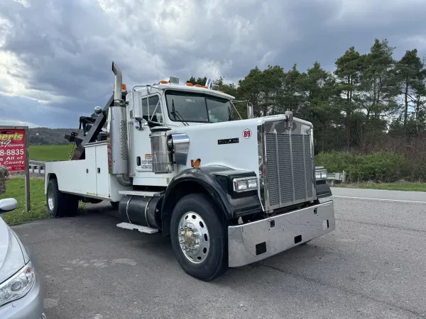 Roberts Towing & Recovery - photo 3