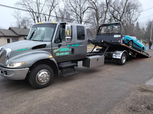 Chris' Towing, LLC - photo 4