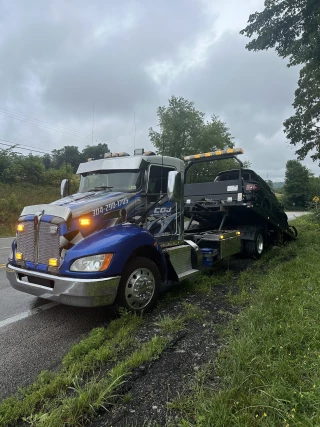 CG&J Garage and Towing, LLC Office