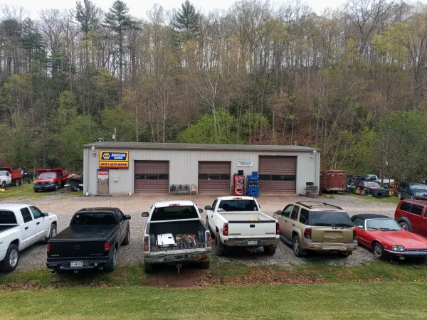 Dave's Auto Repair - photo 3