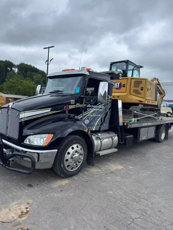 Twin States Towing & Fleet Services LLC - photo 3