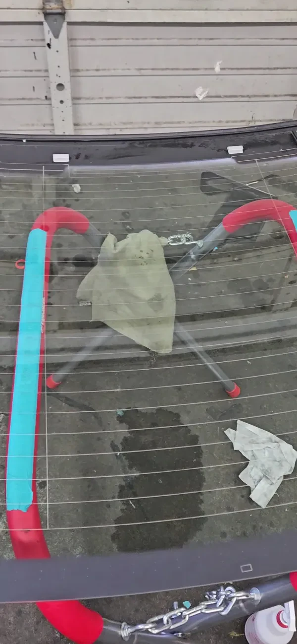 USA Auto Glass & Batteries - photo 2