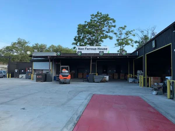Urban Metal Recycling Inc - photo 3