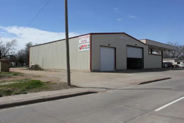 Hill's Motors Towing and Repair - photo 2