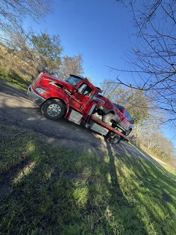 Brotherz Towing & Recovery - photo 4