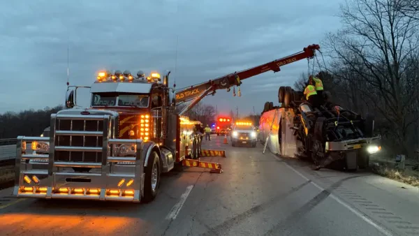 World Truck Towing & Recovery - photo 2
