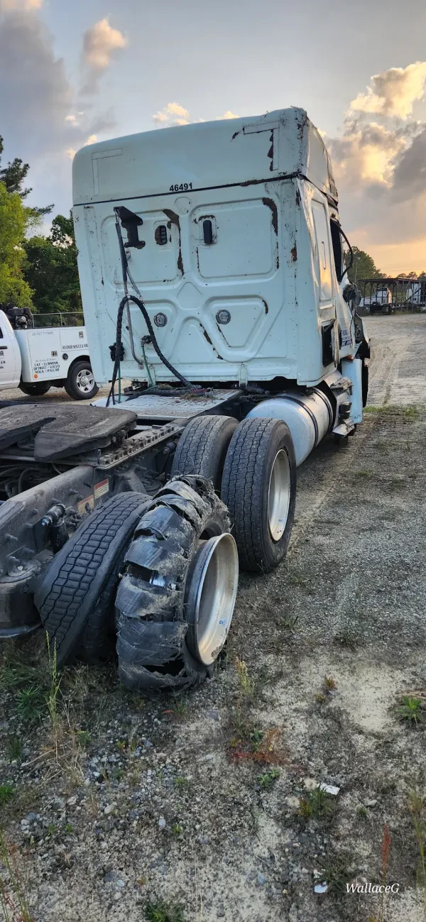General Repair Truck & Trailer, Inc. - photo 3