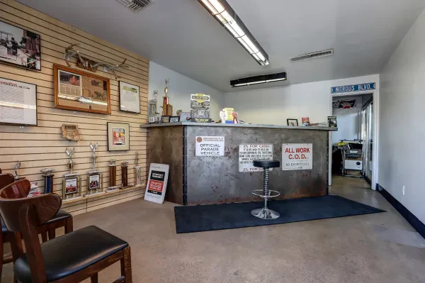 Ron Fassl Automotive - photo 4