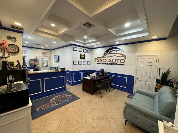 Geo Auto Collision - photo 3