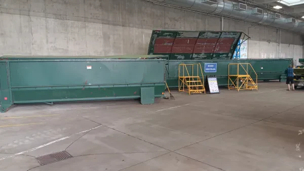 Recycling and Reuse Building - photo 2