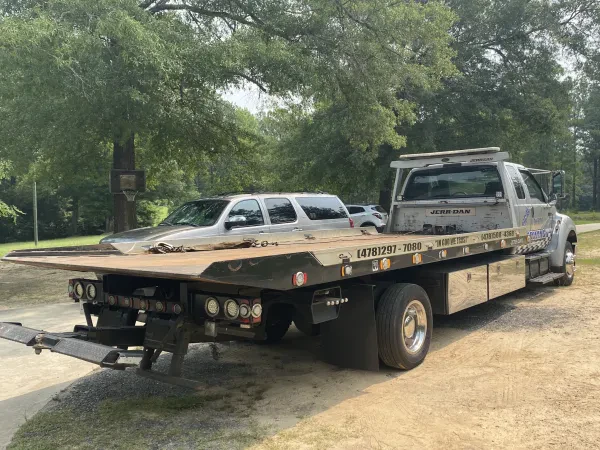 Big Al & The Boyz Towing and Recovery, LLC - photo 2