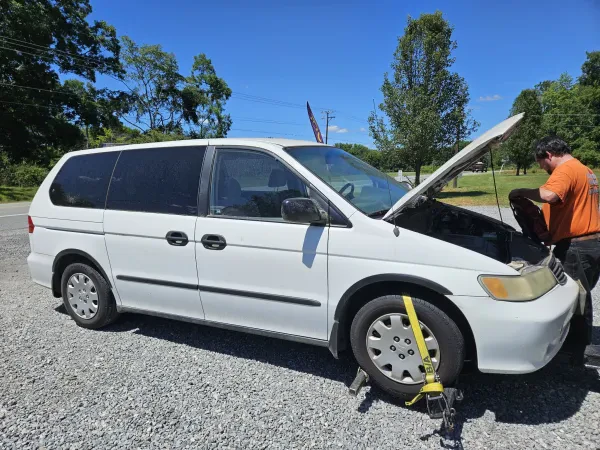 AJ's Junk Car Removal - Charles City/WE BUY JUNK CARS! - photo 3