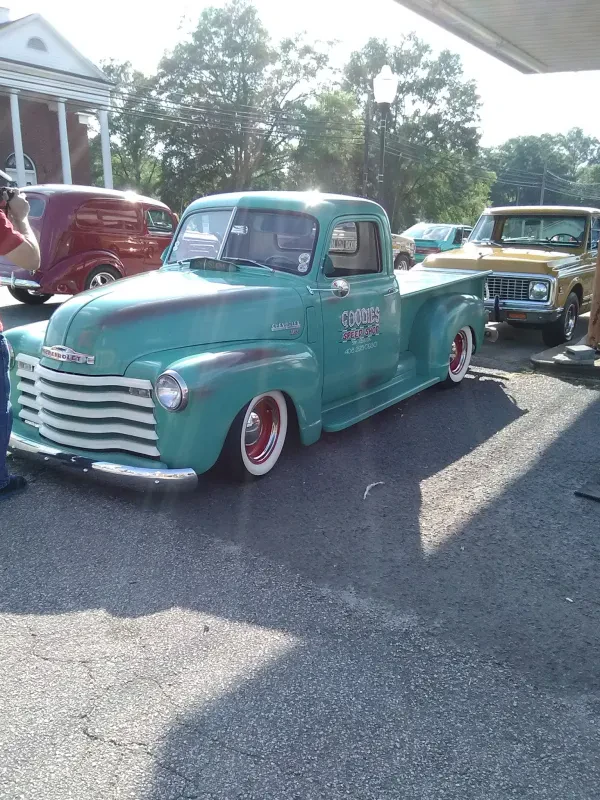 Huneycutt Tire & Towing LLC - photo 3