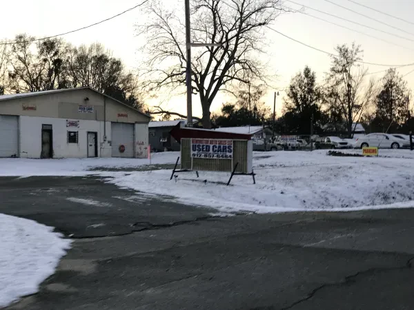 Southern Gentlemen’s Best Deals Auto Sales LLC - photo 2