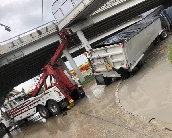 Houston Texas Repossession Towing - photo 3