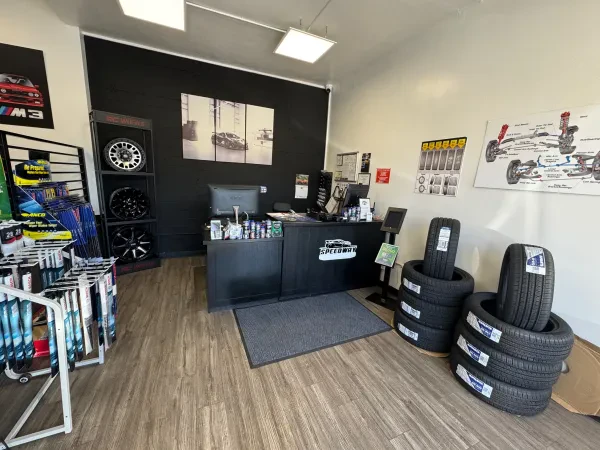 Speedway Tire & Service - photo 4