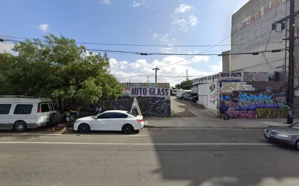 Little Manny Auto Parts - photo 3