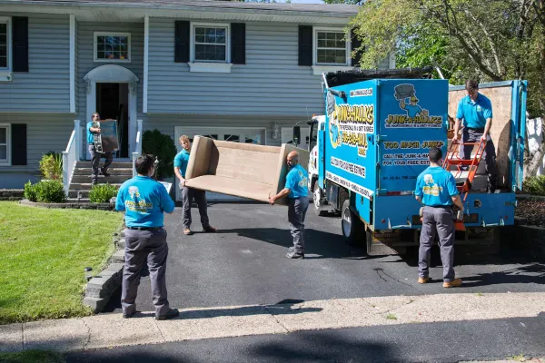 Junk-A-Haulics - photo 4