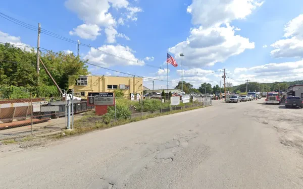 Lincoln Park Recycling Center - photo 4
