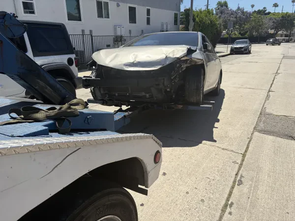 Emmett's tow truck and roadside service - photo 2