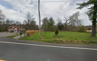 Hickory Tree Landscaping