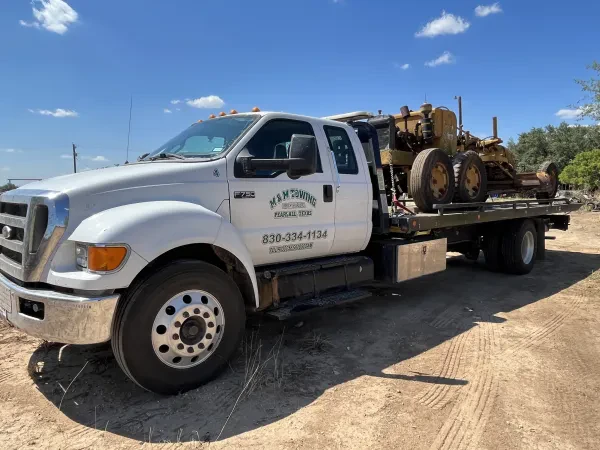 M & M Towing - photo 2