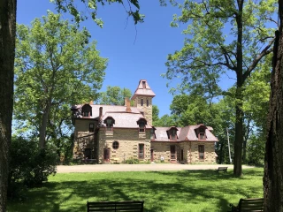 Piatt Castle Mac-A-Cheek