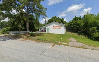 Howard's Garage & Wrecker Services