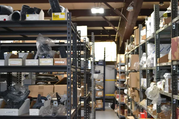 Bayshore Truck Center Parts and Service - photo 4