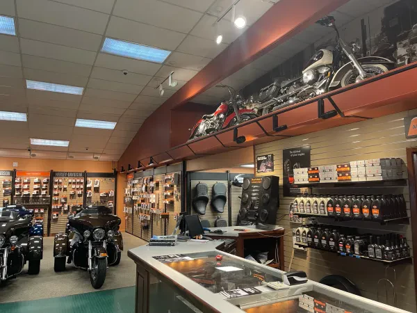 Hale's Harley-Davidson - photo 4