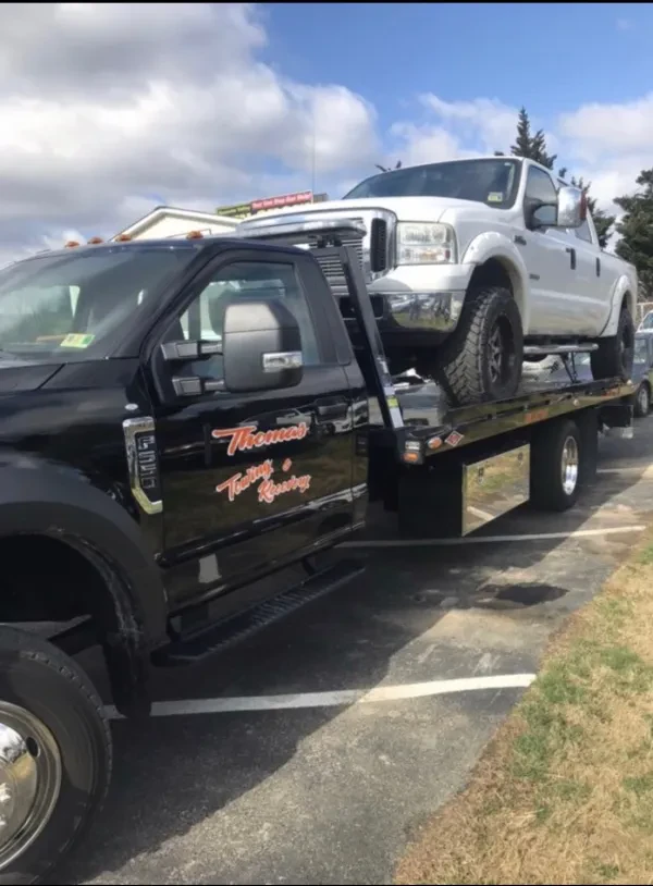 Thomas Towing & Recovery - photo 2