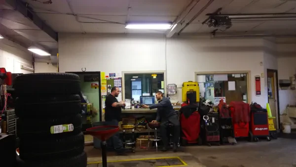 East Derry Tire & Auto - photo 3