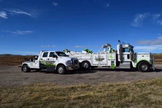 Lee's Towing