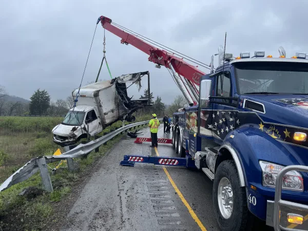 John Black 24/7 Towing and Recovery - photo 4