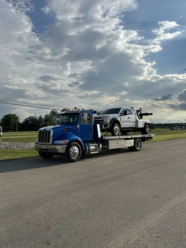 Hometown Towing & Recovery - photo 3