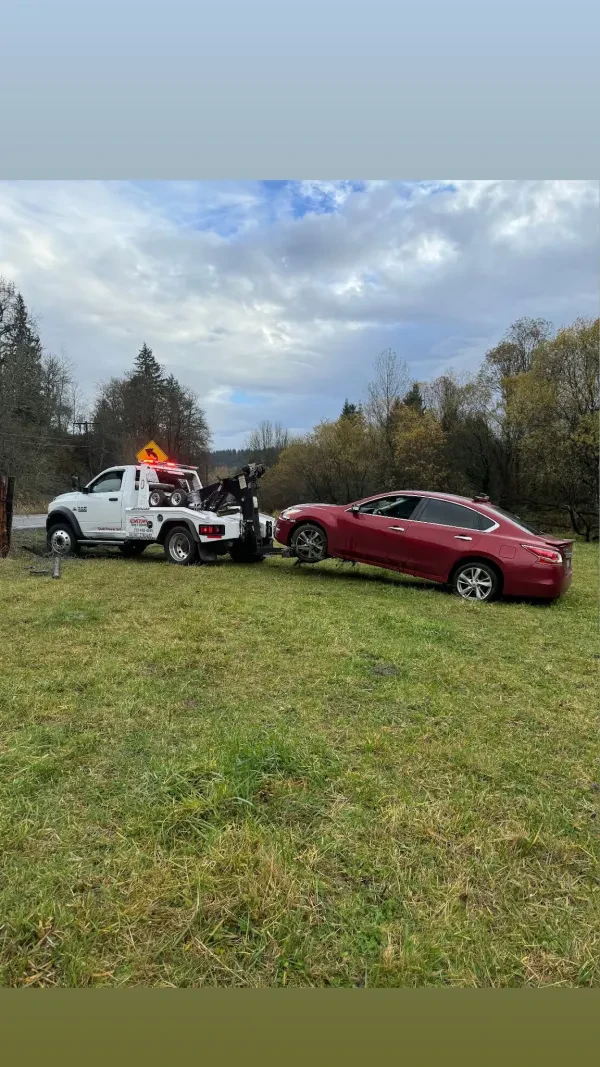 Hometown Towing & Recovery - photo 4