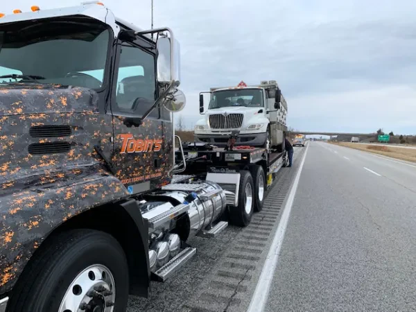 Tobin's Heavy Duty Wrecker and Landoll Services - photo 3