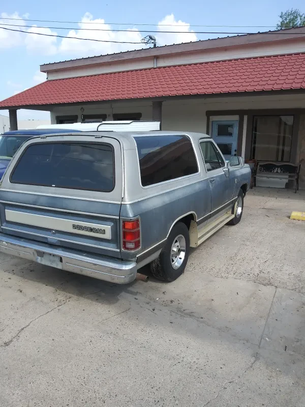 Zarate's Auto Sales - photo 2