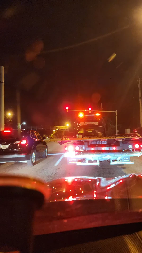Taylor's Towing - photo 4