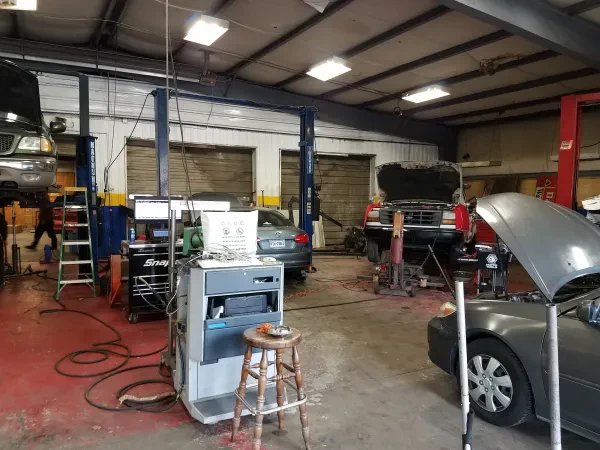 Mecias Auto Service & Body Shop LLC - photo 3