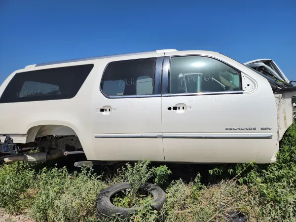 Rey's Parts & Sales - photo 3