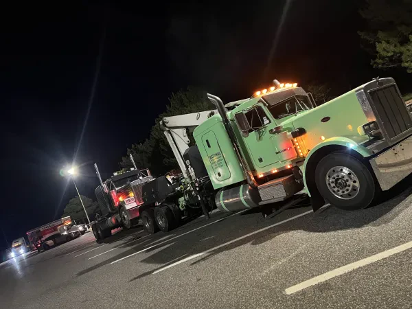 Bozz Heavy Duty Towing and Diesel Roadside Evanston - photo 2