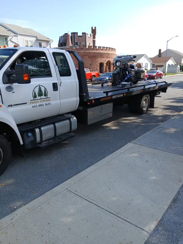 Pines towing and recovery - photo 3